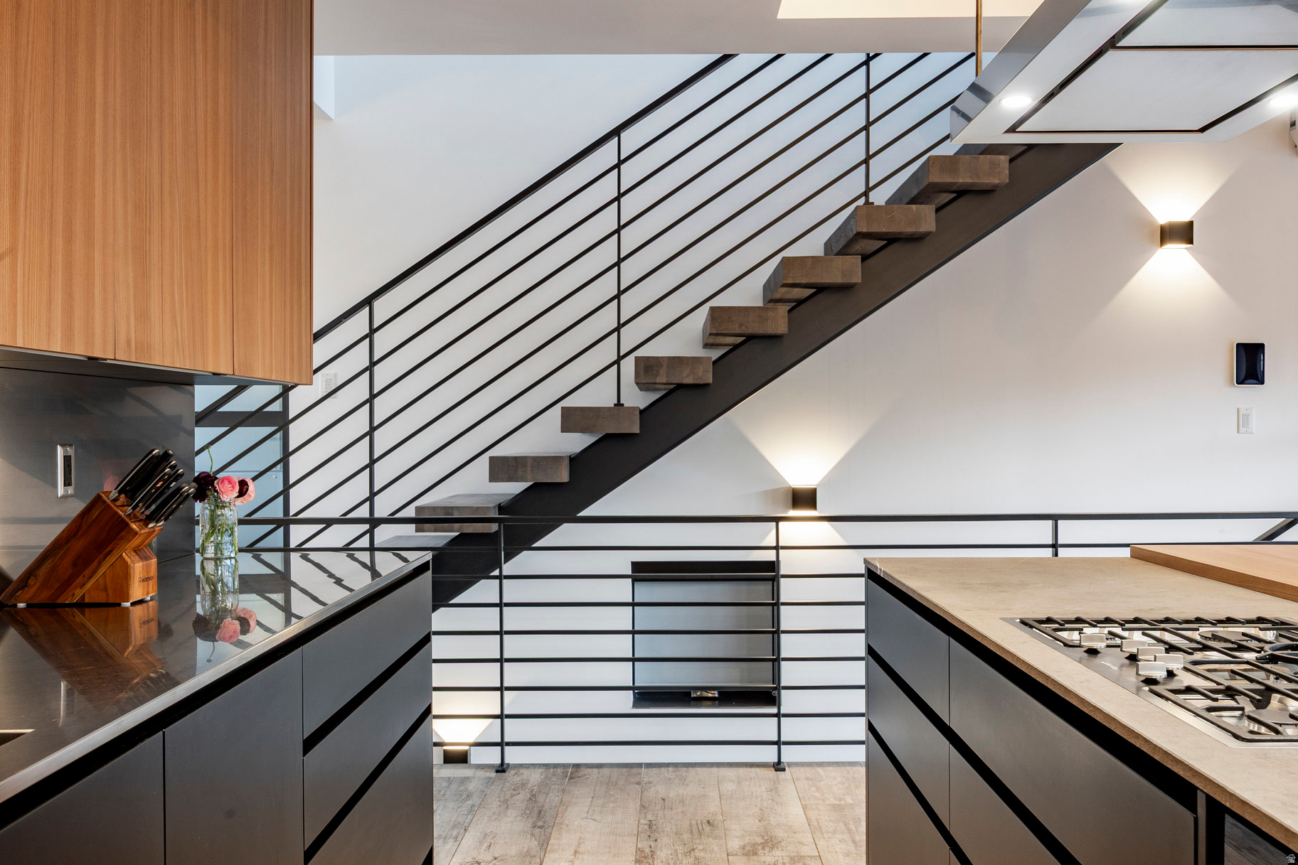 ECHO SPUR - Residential