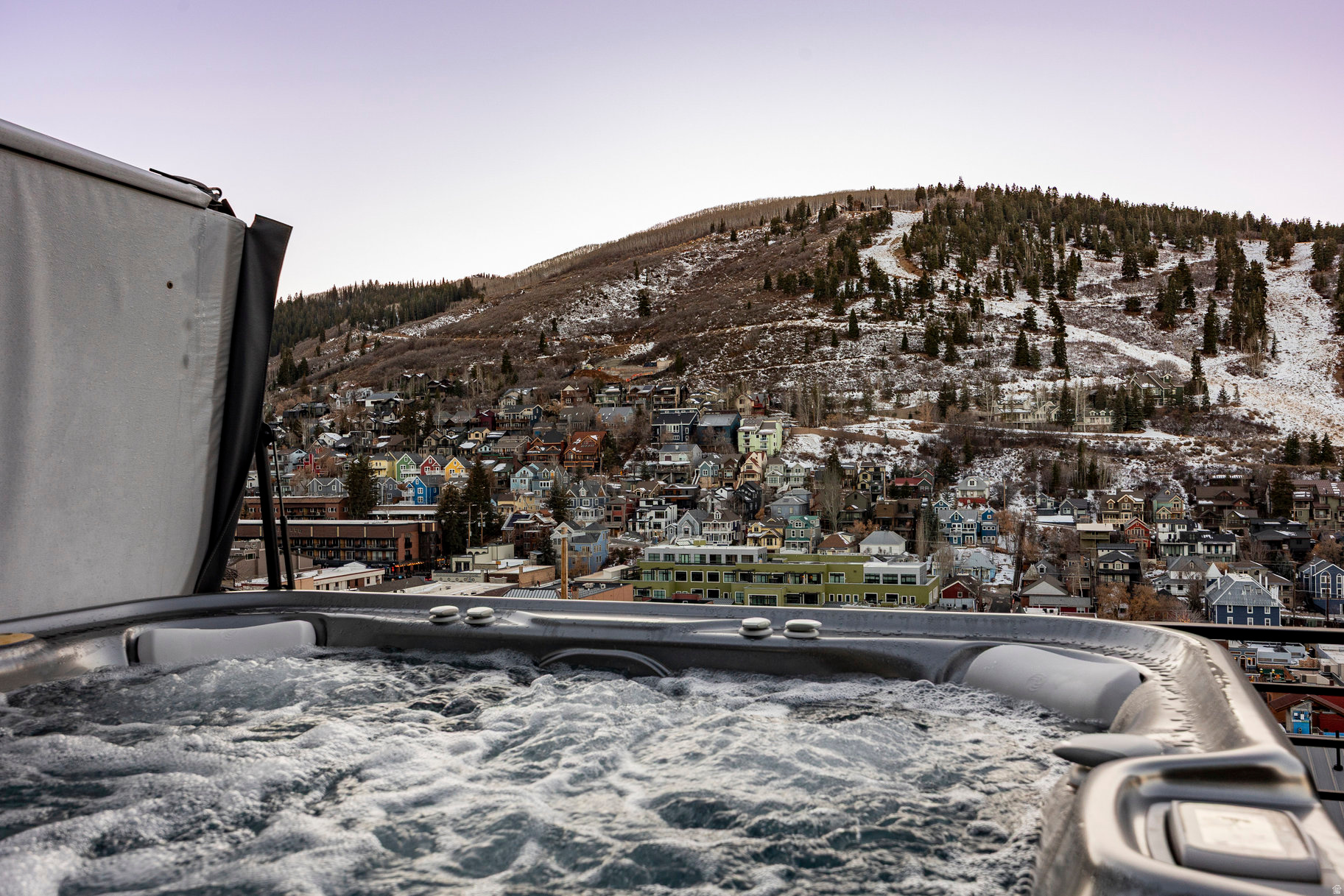 ECHO SPUR - Residential