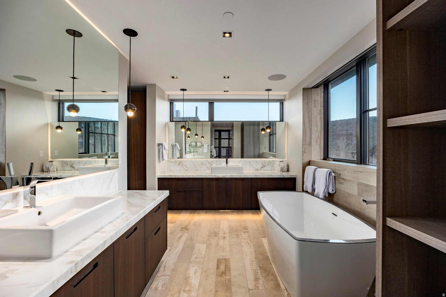 ECHO SPUR - Residential