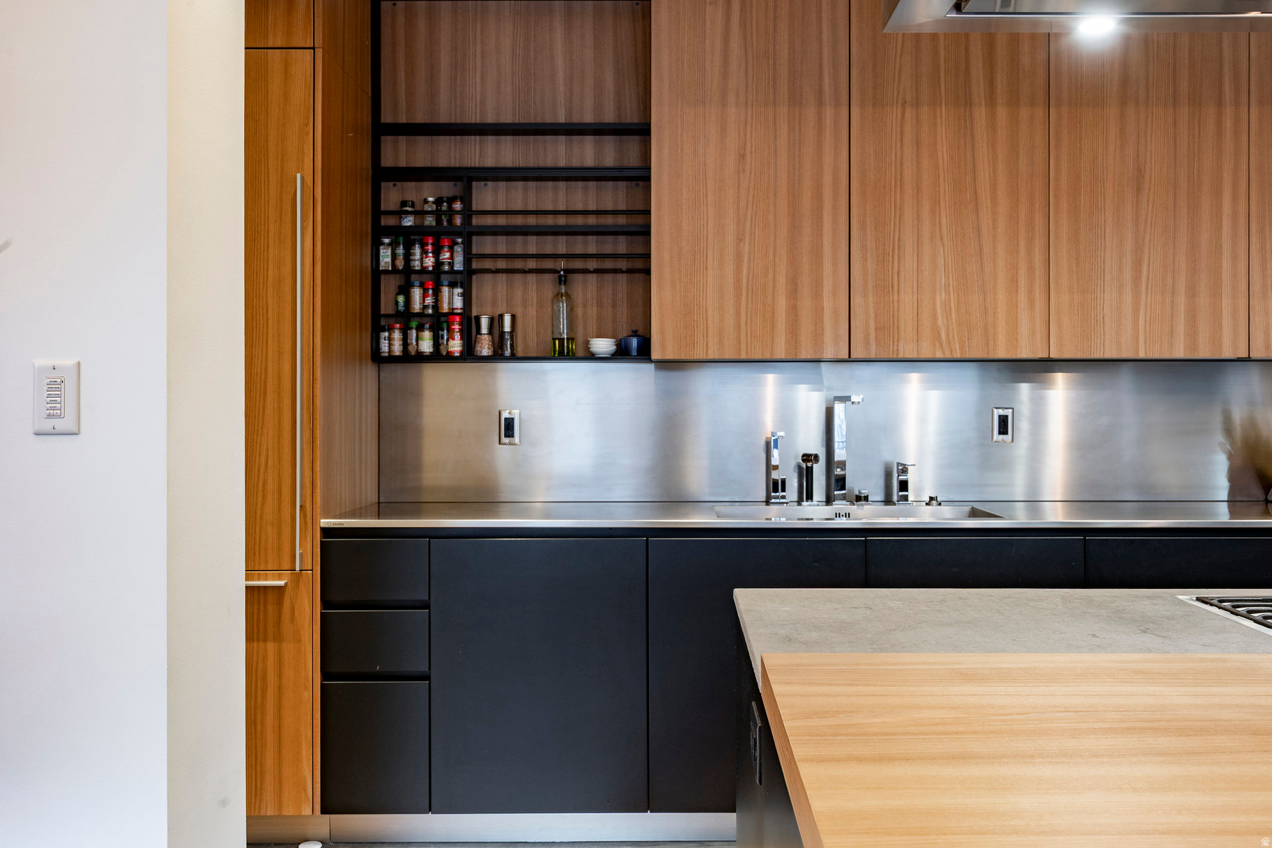 ECHO SPUR - Residential