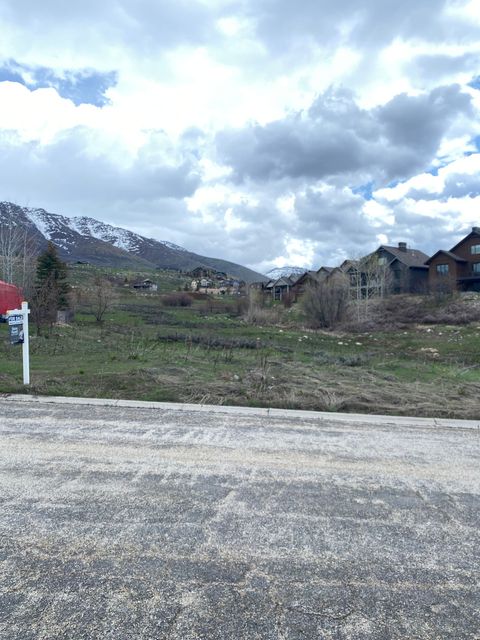 Photo of 5522 E BUCKHORN DR N, Eden, UT 84310 (MLS # 2153255)