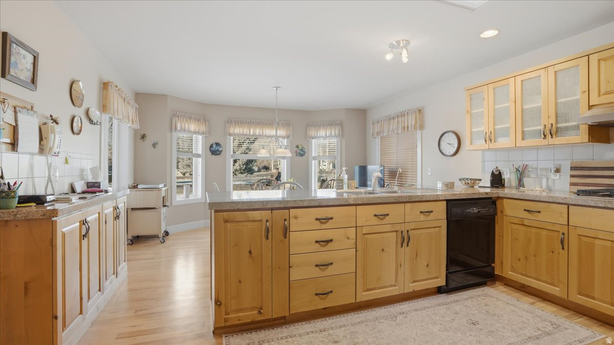 LAKE CREEK FARMS - Residential