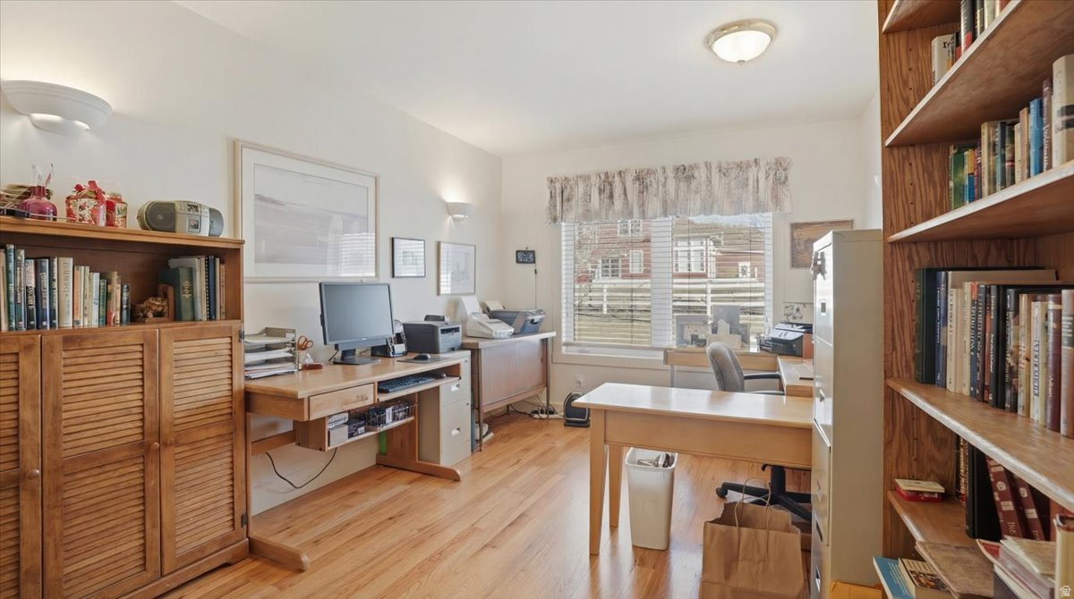 LAKE CREEK FARMS - Residential