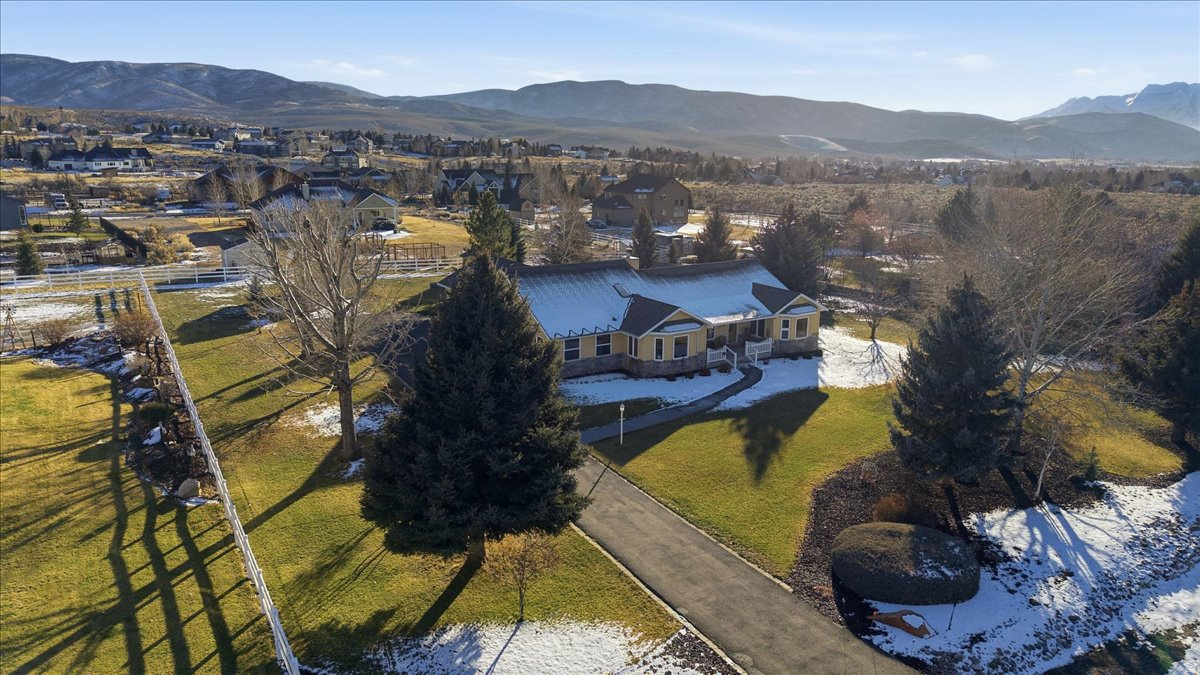 LAKE CREEK FARMS - Residential