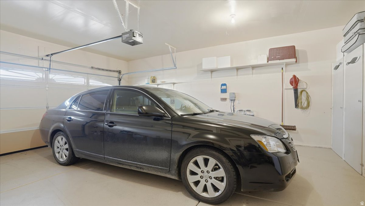 LAKE CREEK FARMS - Residential