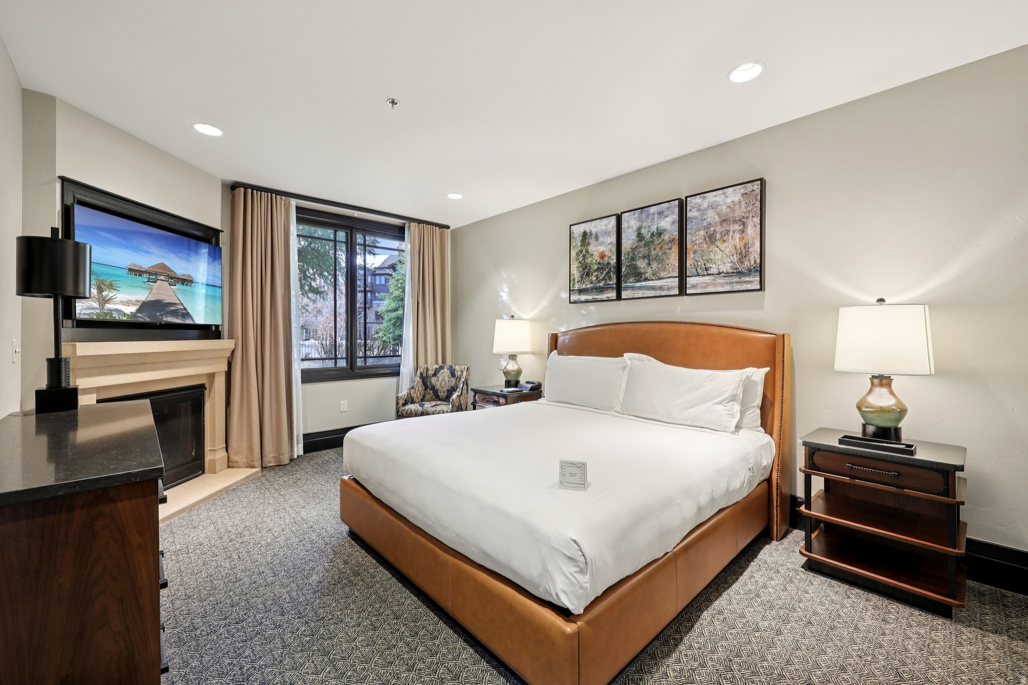 WALDORF ASTORIA - Residential