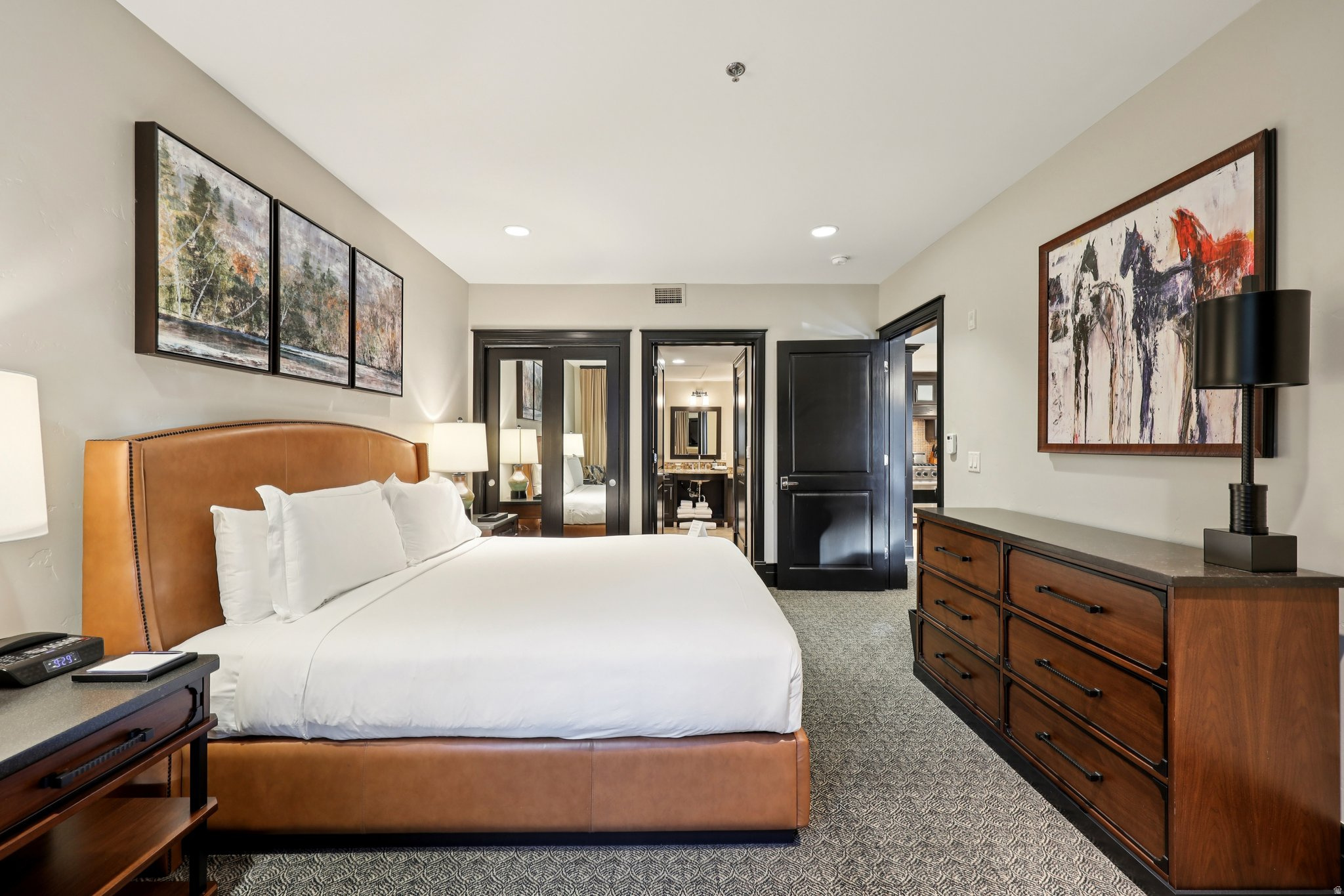 WALDORF ASTORIA - Residential