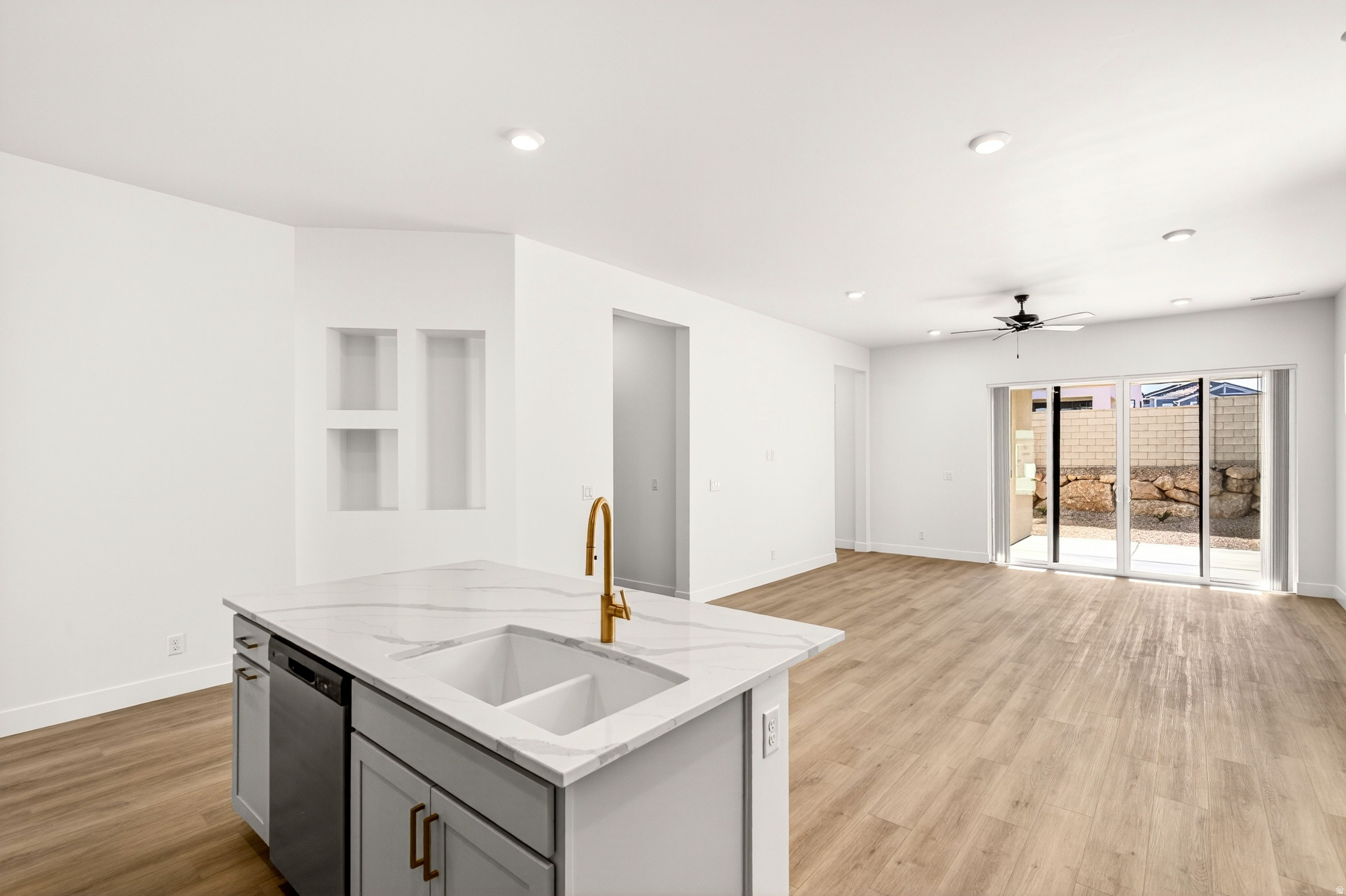 DESERT COLOR/SAGE HAVEN - Residential