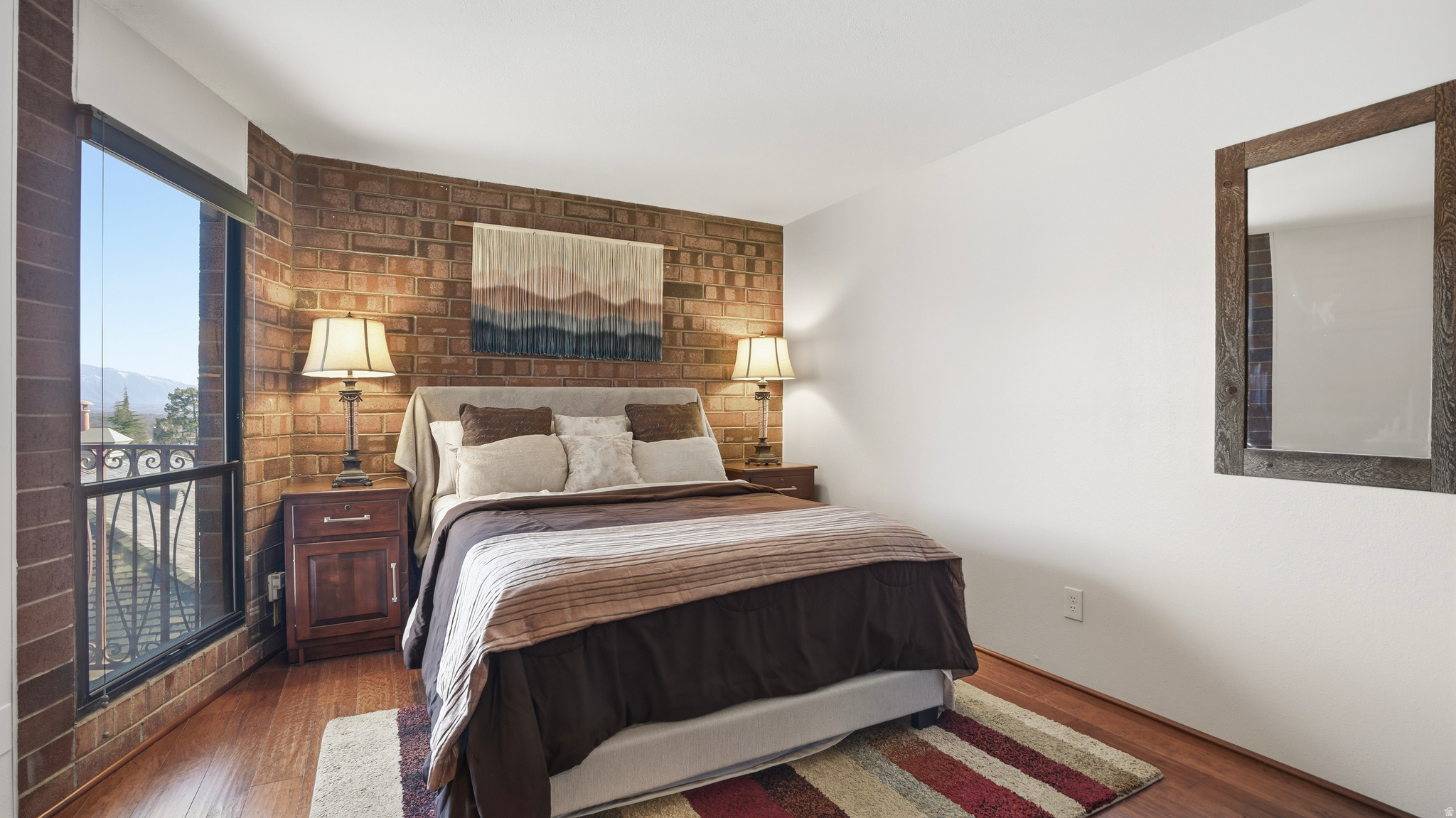 TOWER HILL - Residential