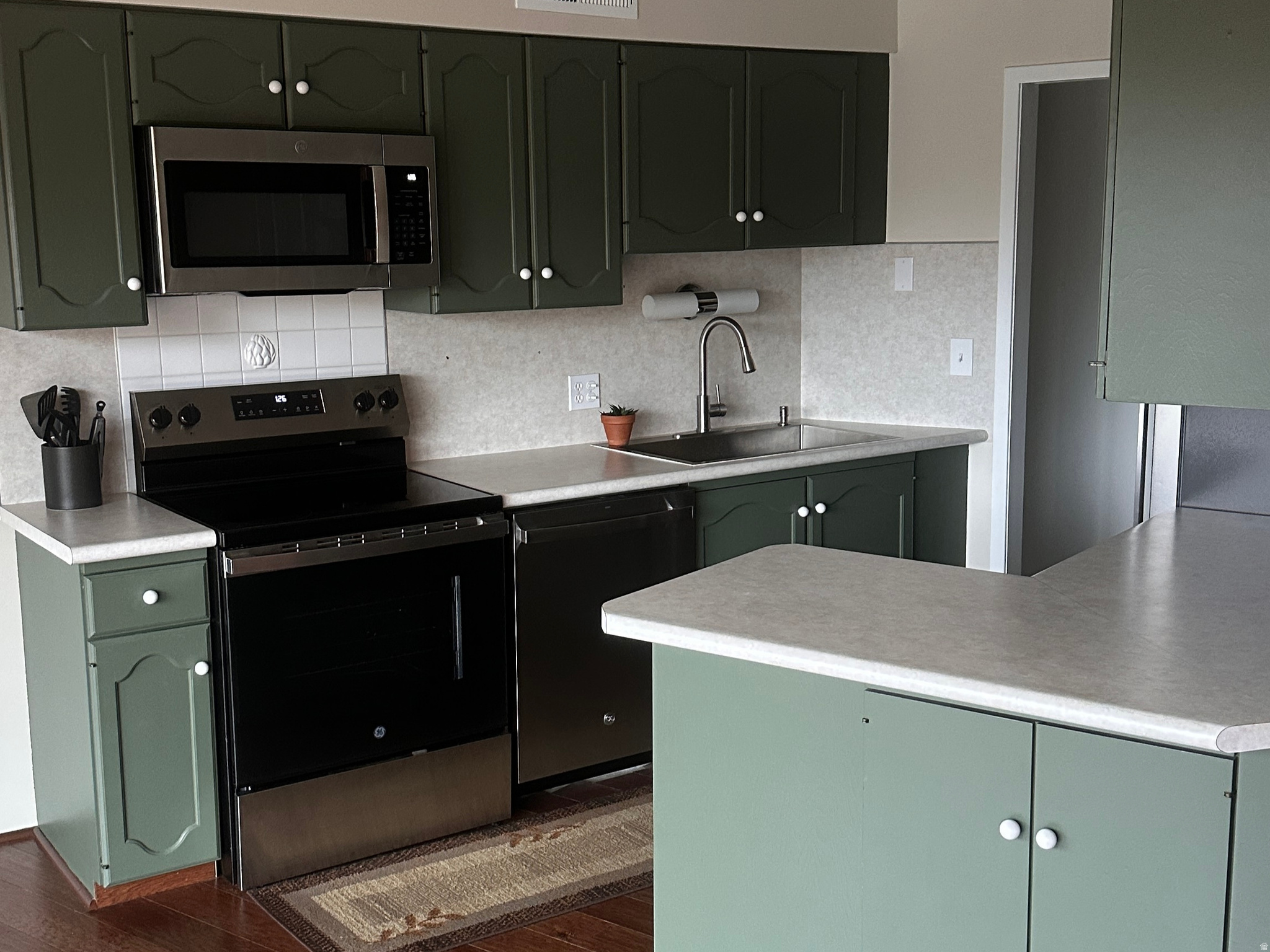 TOWER HILL - Residential