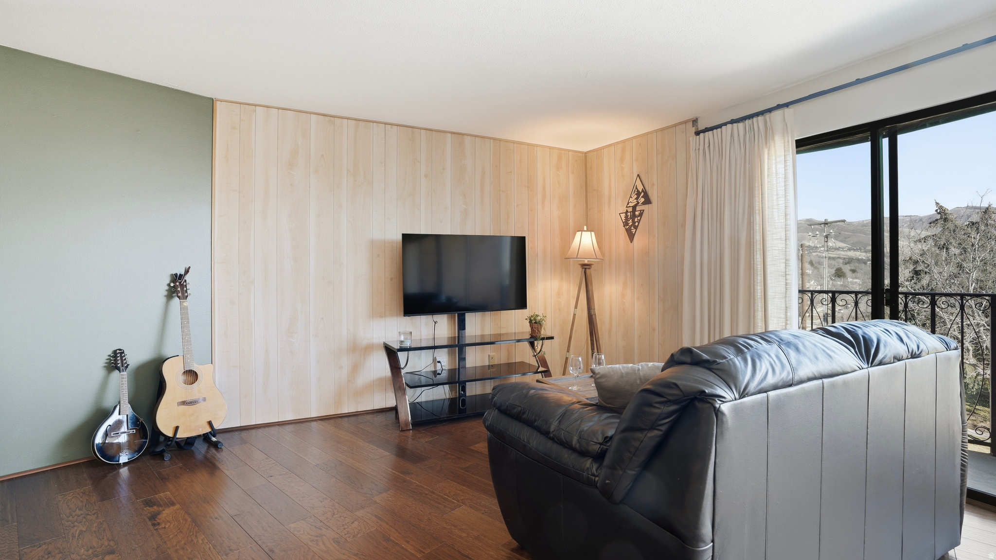 TOWER HILL - Residential