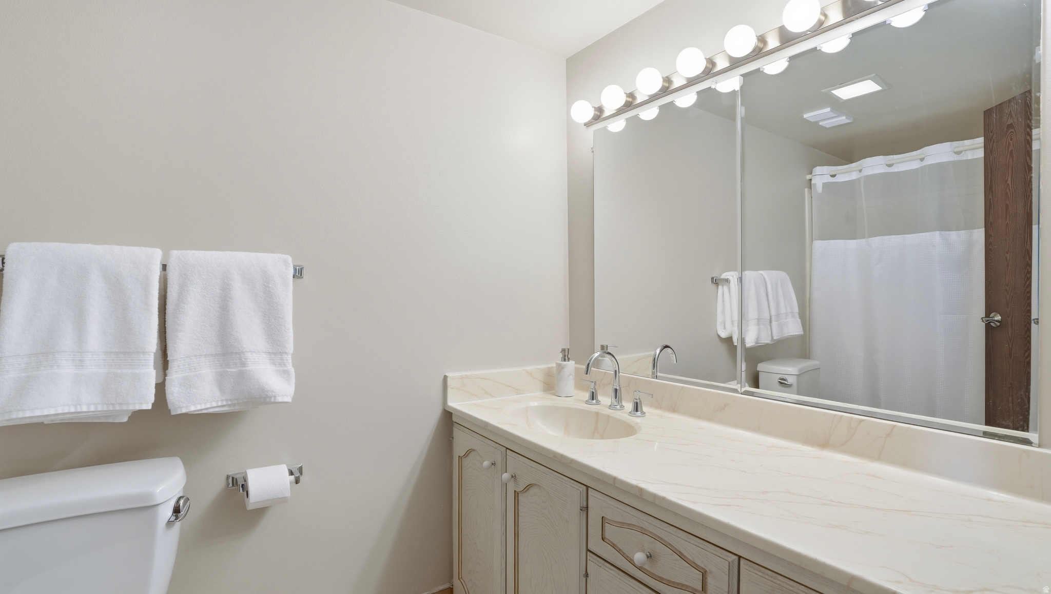 TOWER HILL - Residential