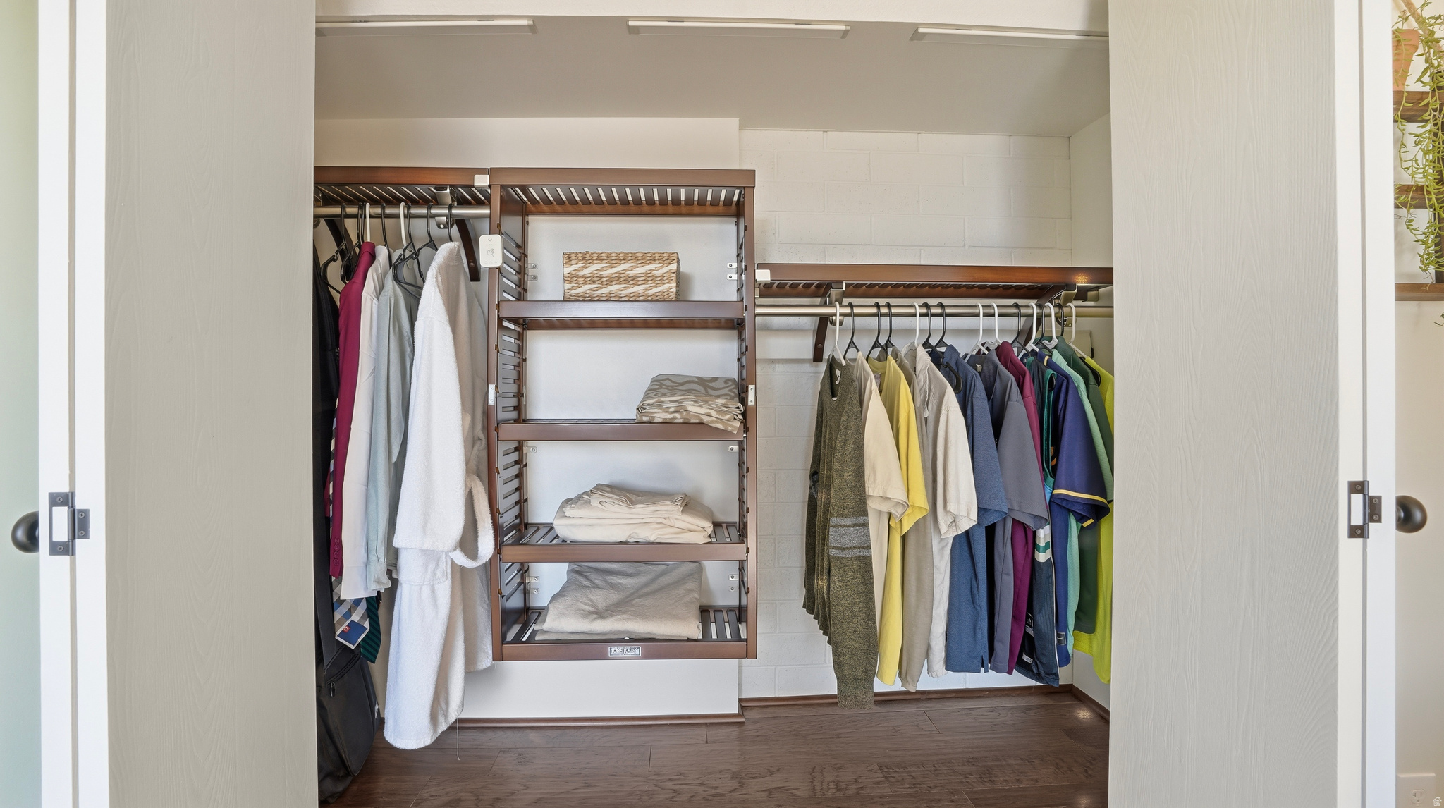 TOWER HILL - Residential