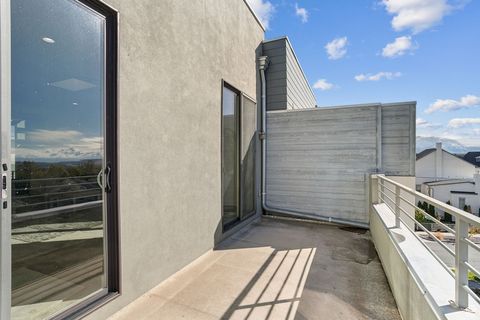 Tiny photo for 4563 W DAYBREAK RIM WAY, South Jordan, UT 84009 (MLS # 2118775)