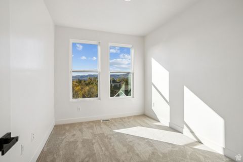 Tiny photo for 4563 W DAYBREAK RIM WAY, South Jordan, UT 84009 (MLS # 2118775)