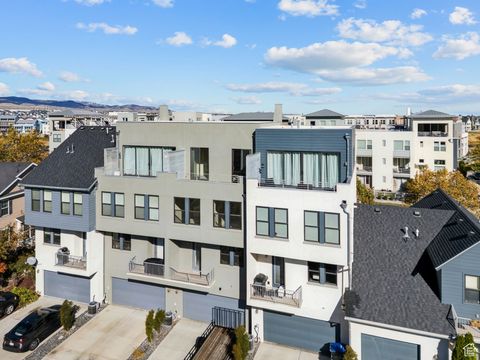 Tiny photo for 4563 W DAYBREAK RIM WAY, South Jordan, UT 84009 (MLS # 2118775)