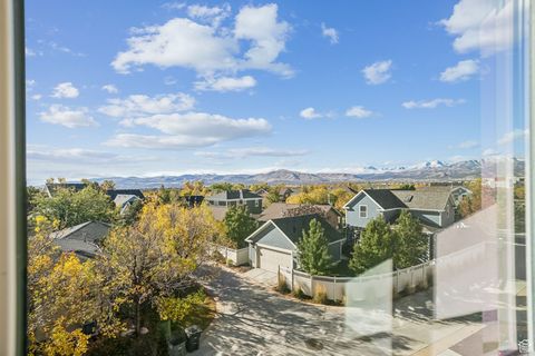 Tiny photo for 4563 W DAYBREAK RIM WAY, South Jordan, UT 84009 (MLS # 2118775)
