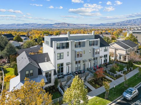 Tiny photo for 4563 W DAYBREAK RIM WAY, South Jordan, UT 84009 (MLS # 2118775)