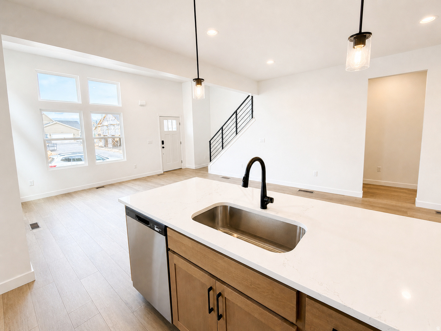 DAYBREAK - Residential
