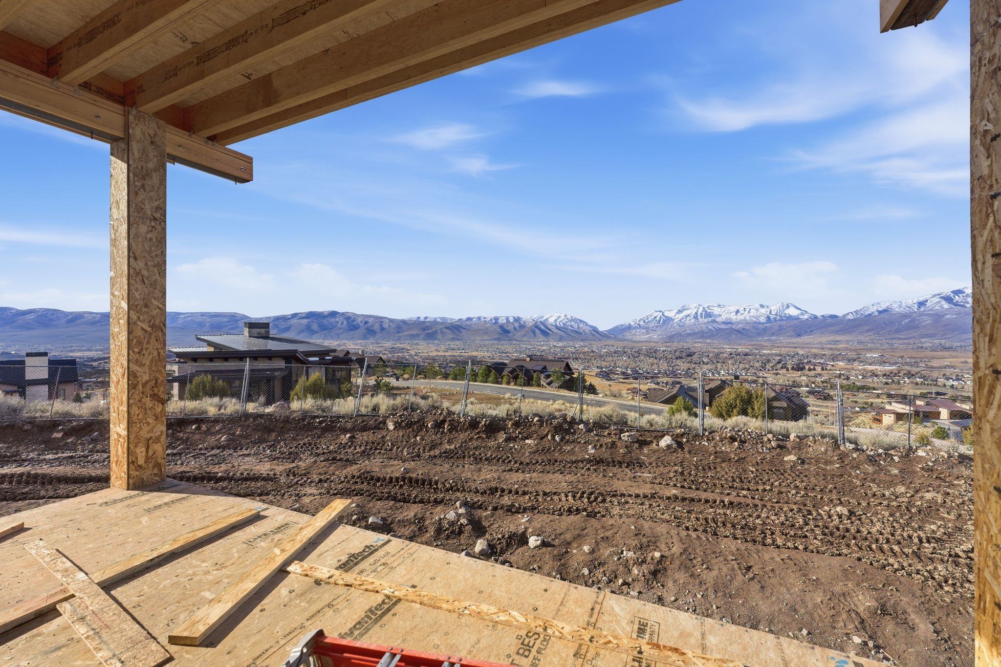 RED LEDGES - Residential