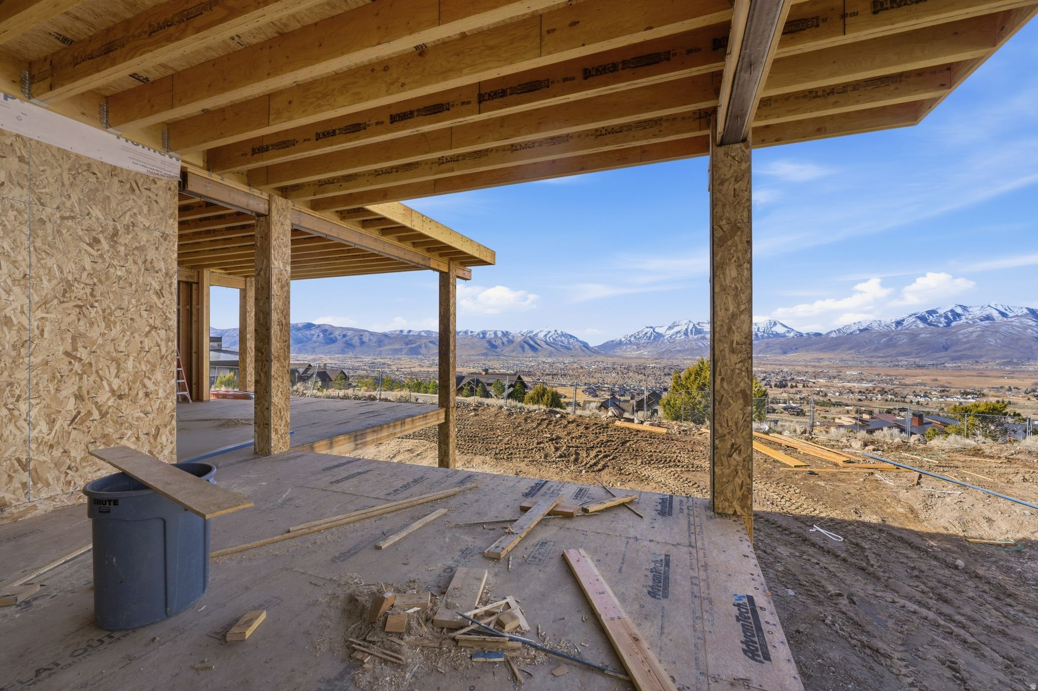 RED LEDGES - Residential