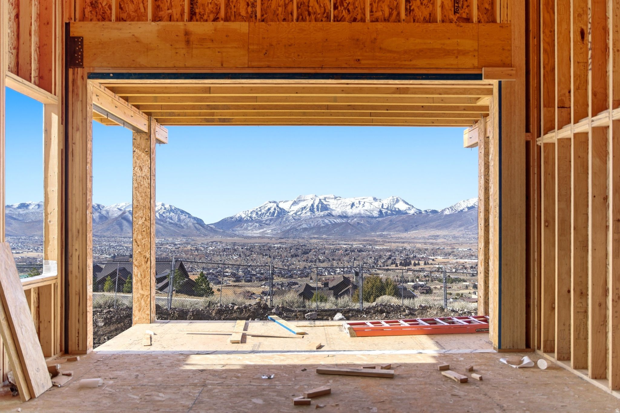 RED LEDGES - Residential