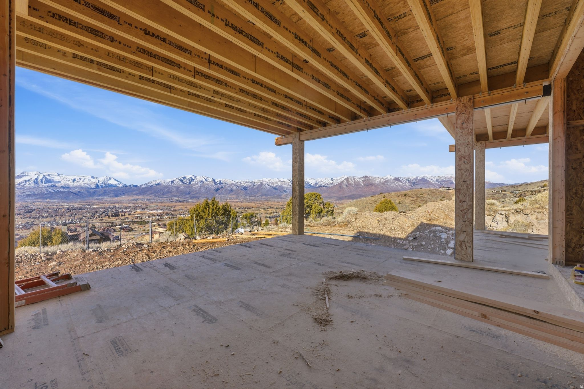 RED LEDGES - Residential