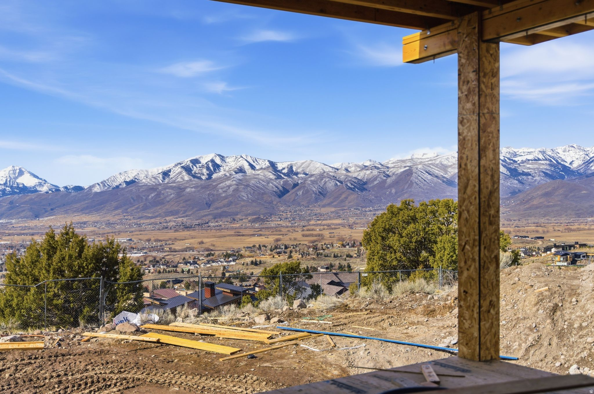 RED LEDGES - Residential