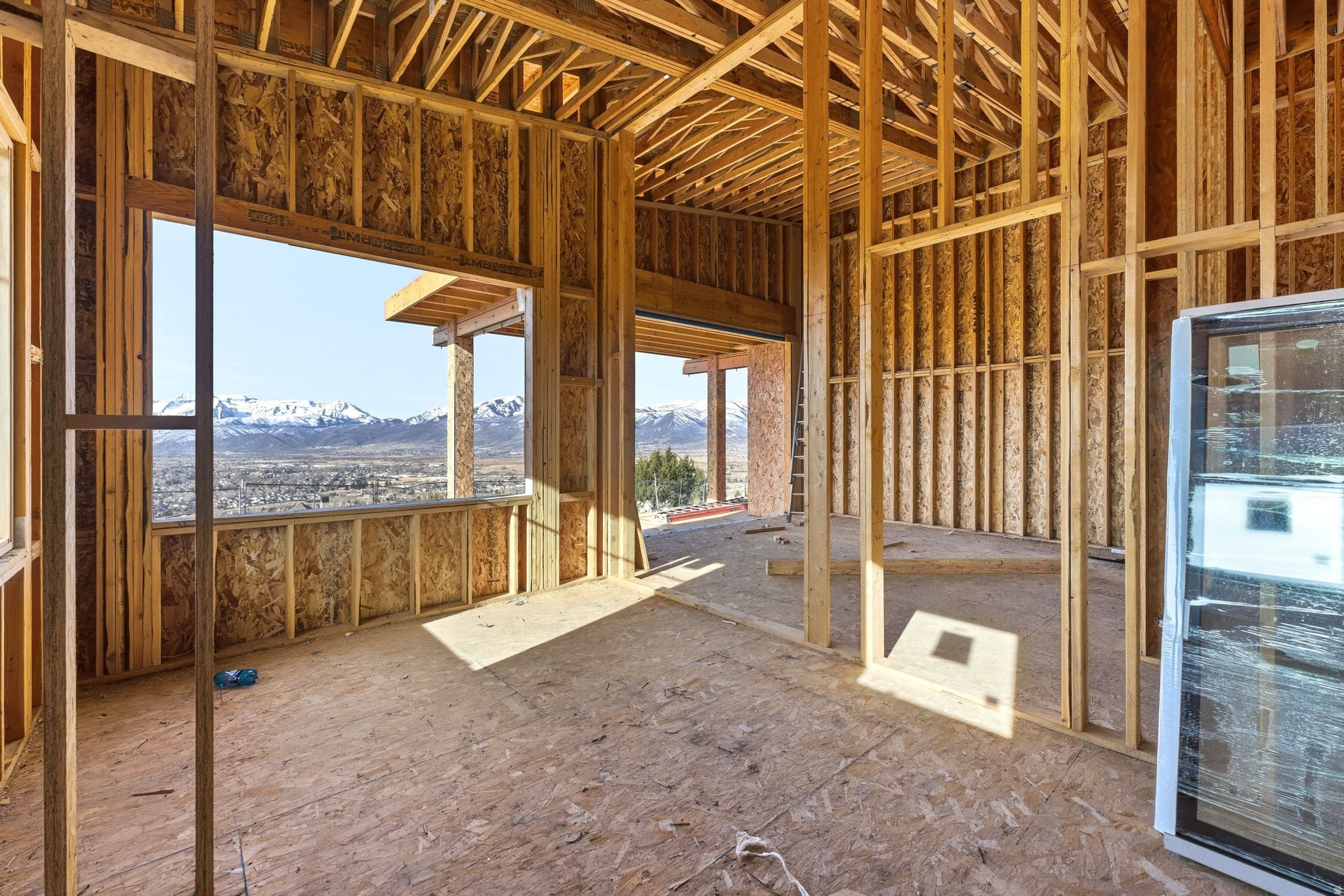 RED LEDGES - Residential