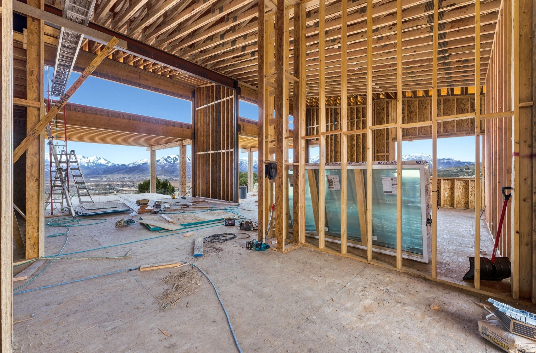 RED LEDGES - Residential