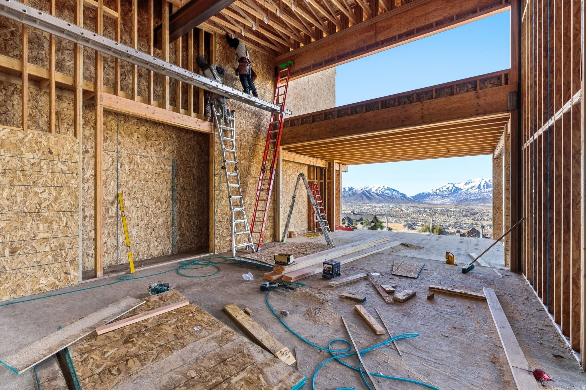 RED LEDGES - Residential