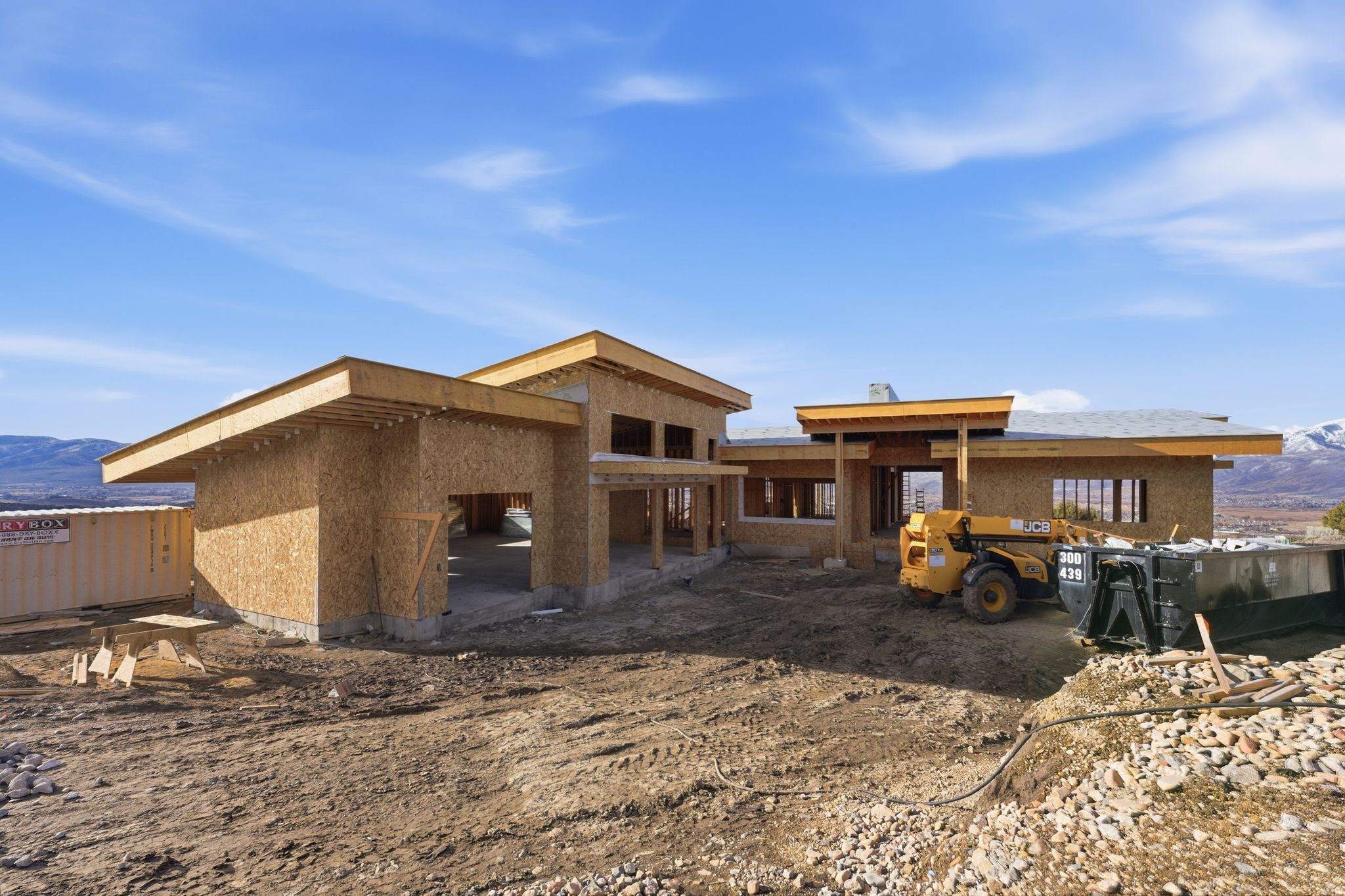 RED LEDGES - Residential