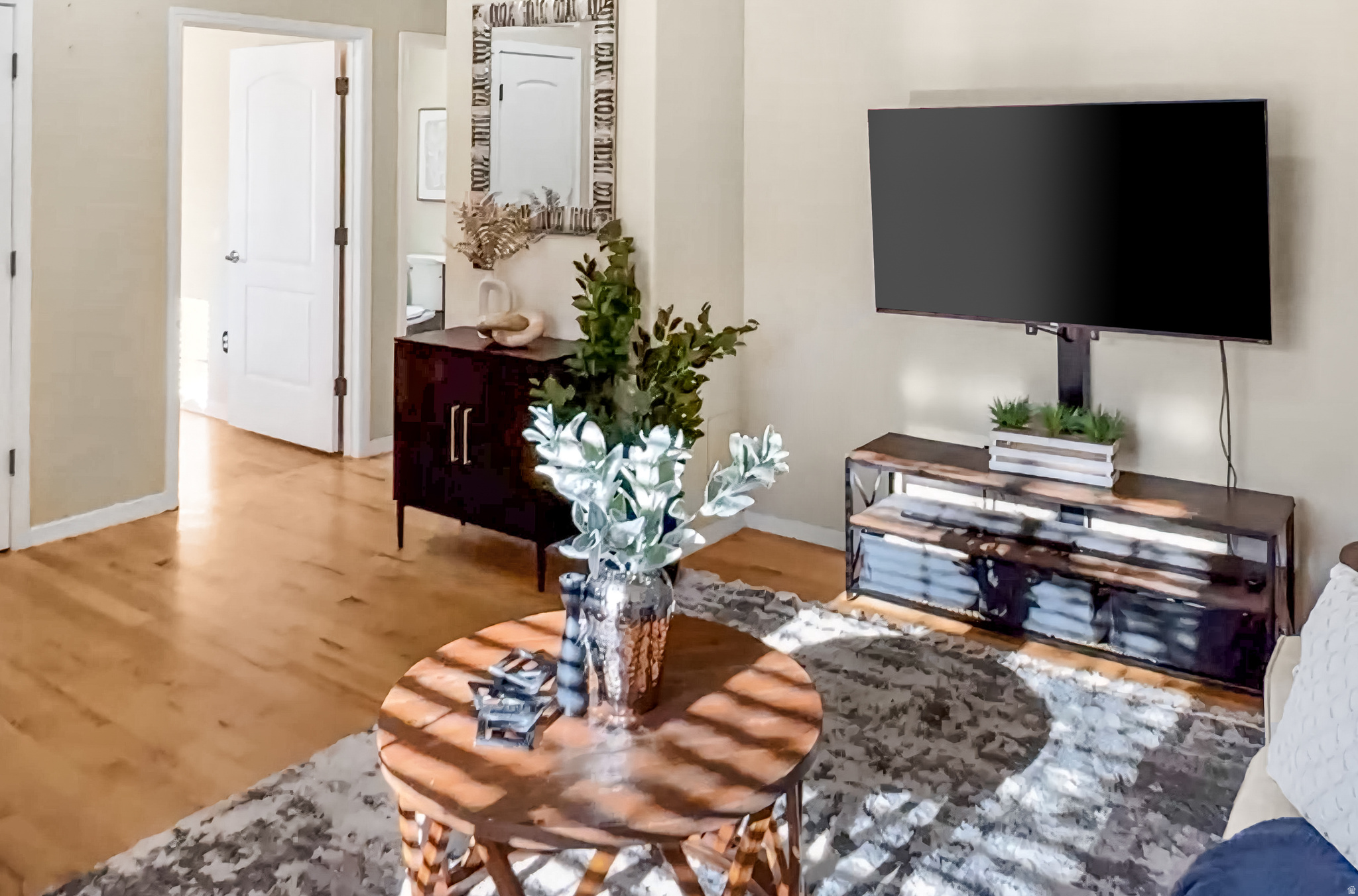 CRESCENT COURT CONDO - Residential