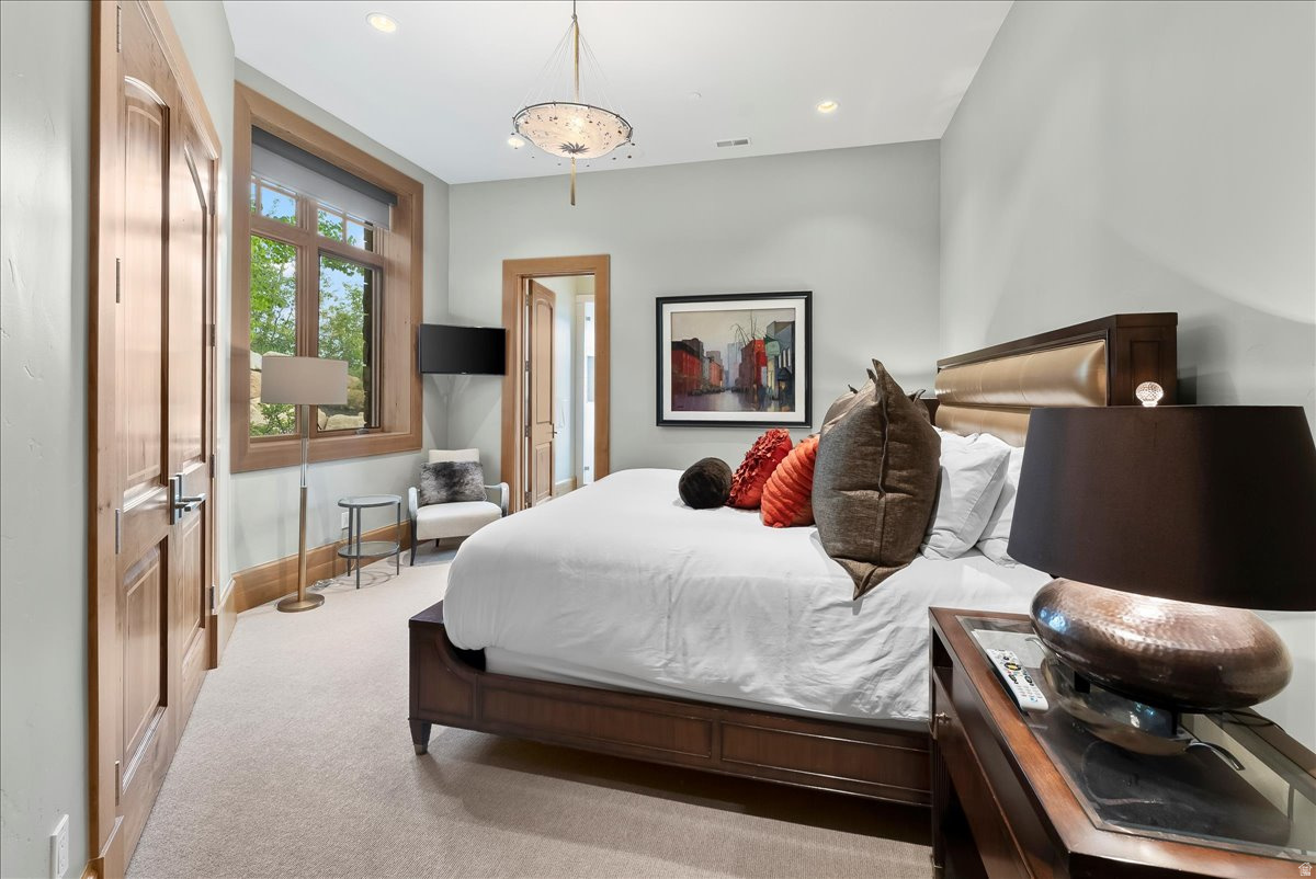 DEER CREST ESTATES - Residential