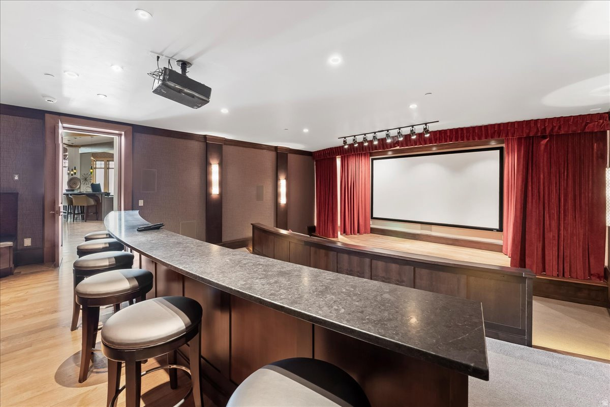 DEER CREST ESTATES - Residential