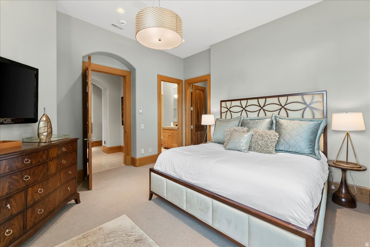 DEER CREST ESTATES - Residential