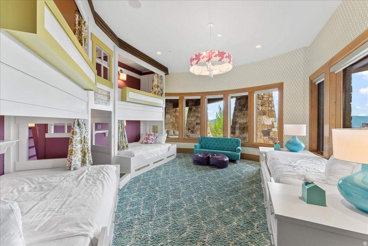 DEER CREST ESTATES - Residential