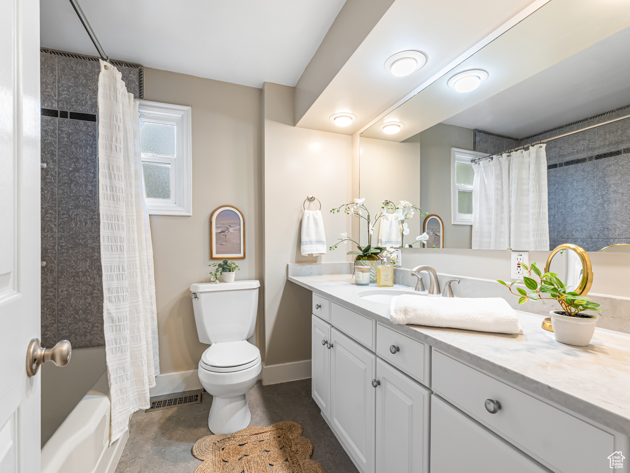 ROSSLYN HEIGHTS - Residential