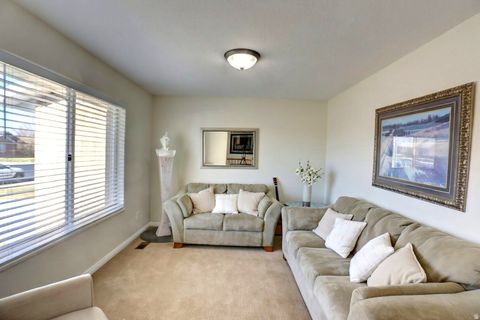 Tiny photo for 1330 N 800 W, Mapleton, UT 84664 (MLS # 2133048)