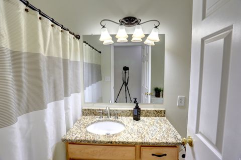 Tiny photo for 1330 N 800 W, Mapleton, UT 84664 (MLS # 2133048)