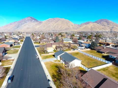 Tiny photo for 1330 N 800 W, Mapleton, UT 84664 (MLS # 2133048)