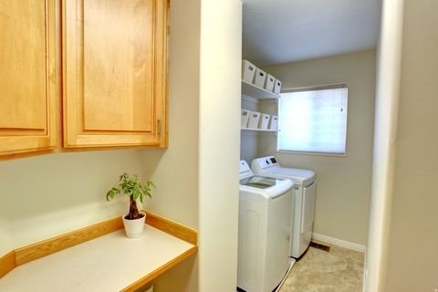 Tiny photo for 1330 N 800 W, Mapleton, UT 84664 (MLS # 2133048)