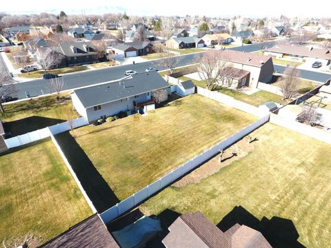 Tiny photo for 1330 N 800 W, Mapleton, UT 84664 (MLS # 2133048)