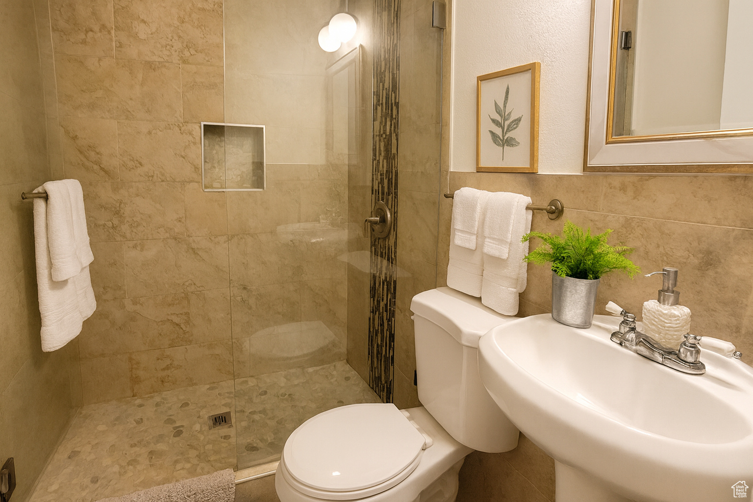 WESTPOINTE - Residential Lease