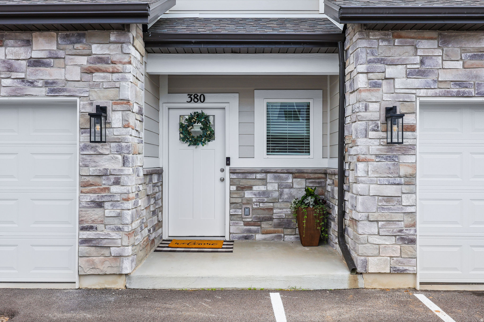 RIVERSTONE TOWNHOMES PHASE 3 - Residential