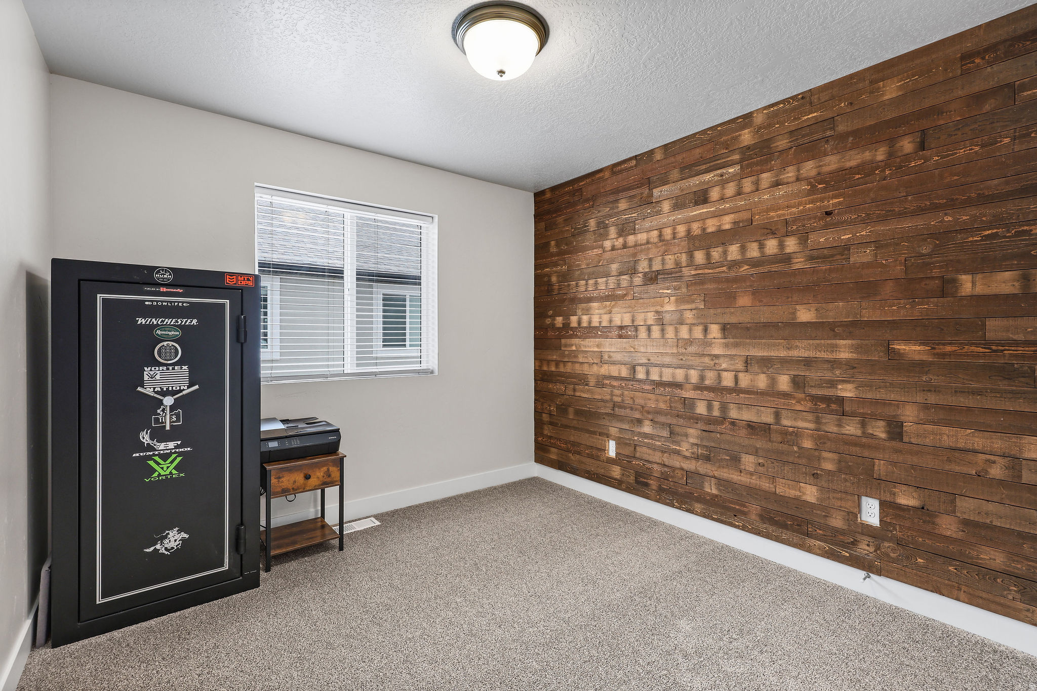RIVERSTONE TOWNHOMES PHASE 3 - Residential