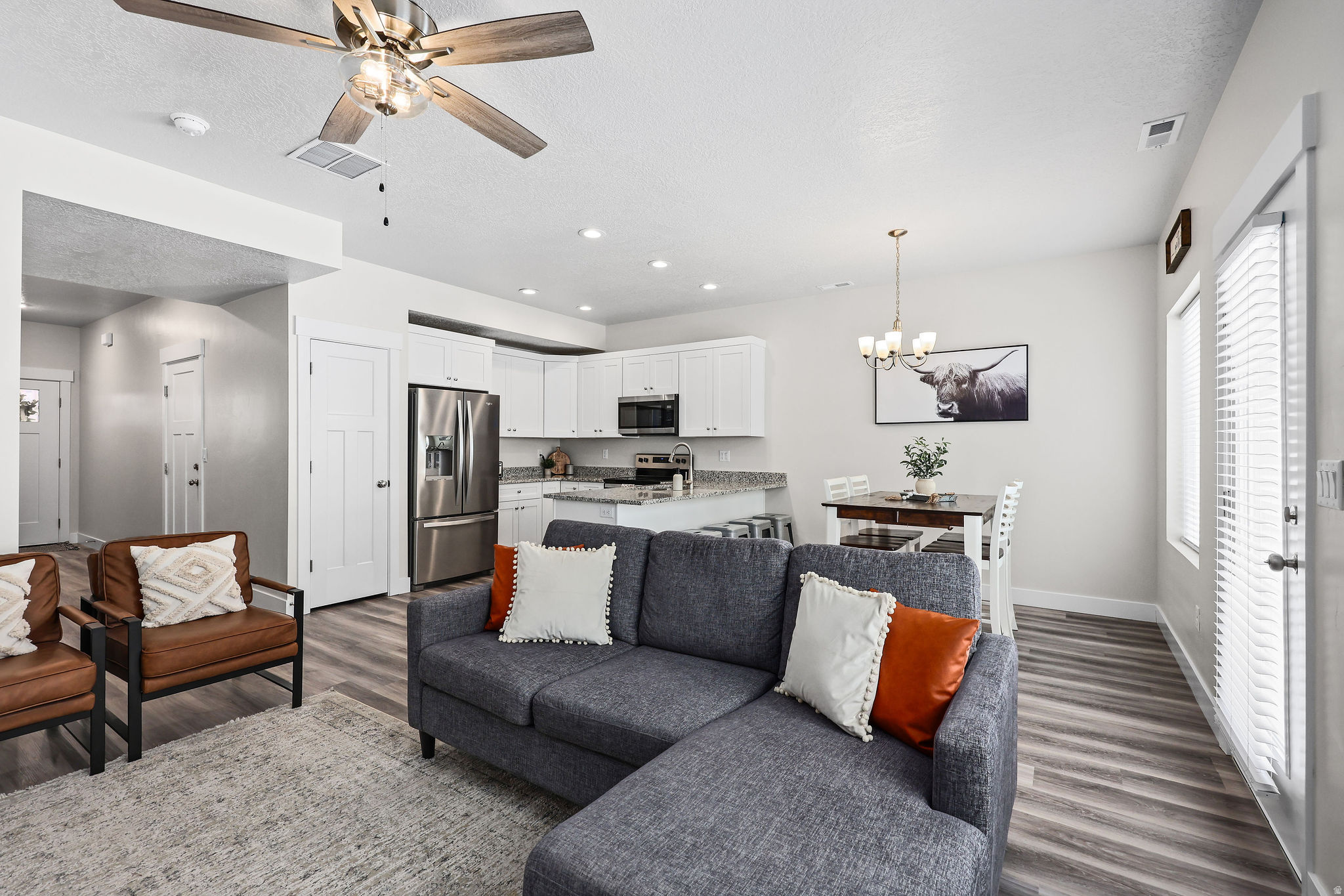 RIVERSTONE TOWNHOMES PHASE 3 - Residential