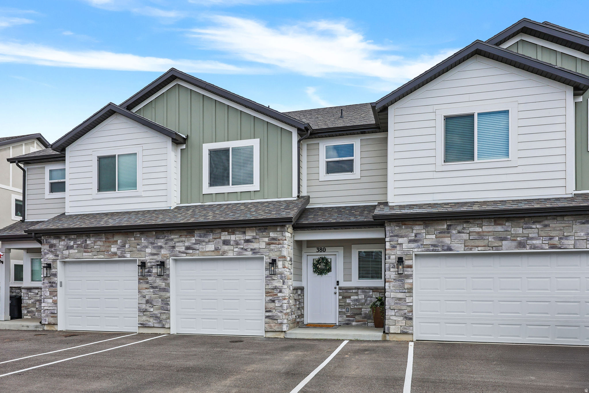 RIVERSTONE TOWNHOMES PHASE 3 - Residential