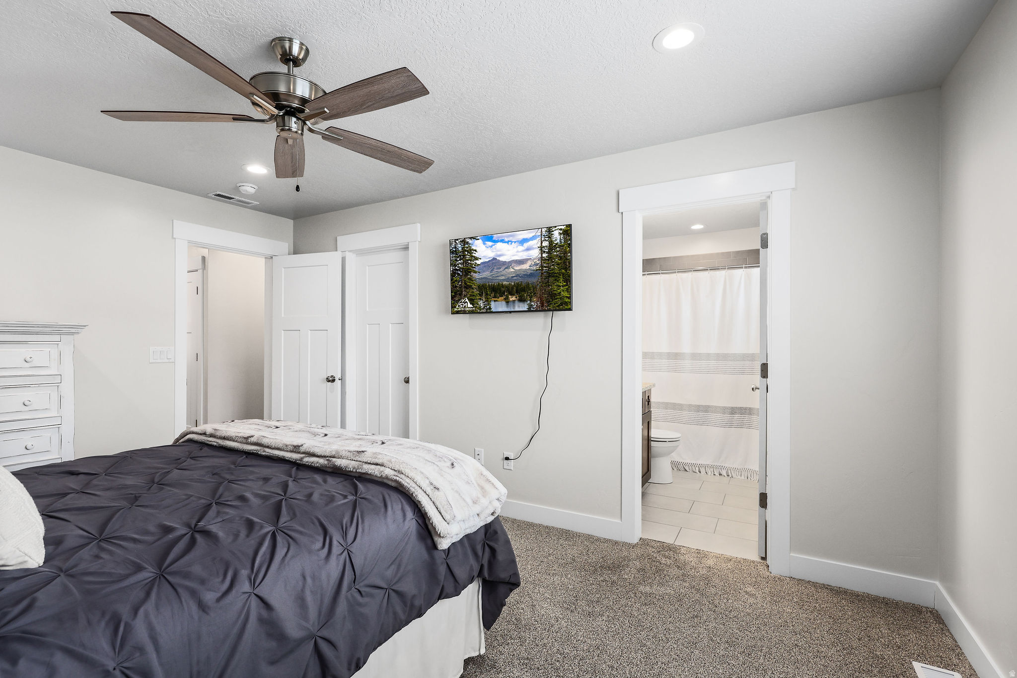 RIVERSTONE TOWNHOMES PHASE 3 - Residential