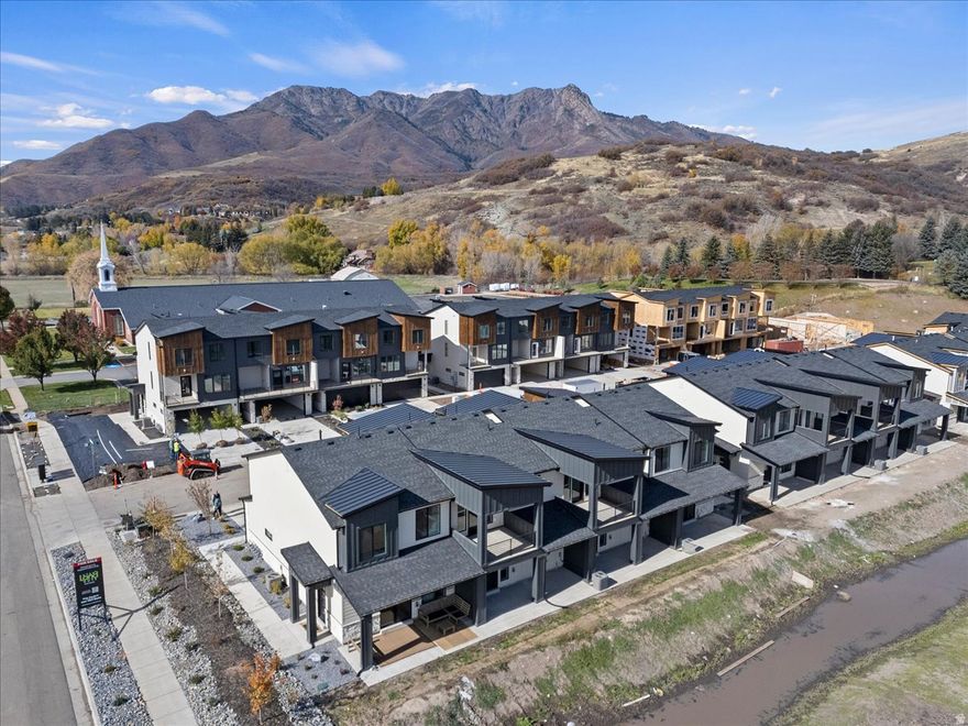 Welcome to Mountain Green-a harmonious blend of tranquility and modern convenience. Nestled in serene landscapes, our community offers easy access to top-tier schools, advanced healthcare facilities, and an abundance of recreational activities. You'll enjoy the peace of rural life. SQFT to be verified by Buyer